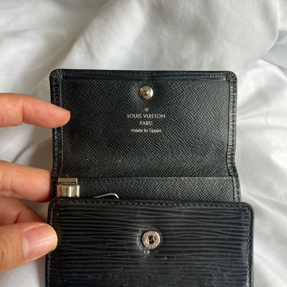 Louis Vuitton Black key holder